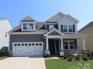 11124 Lochmere Rd, Charlotte, NC 28278