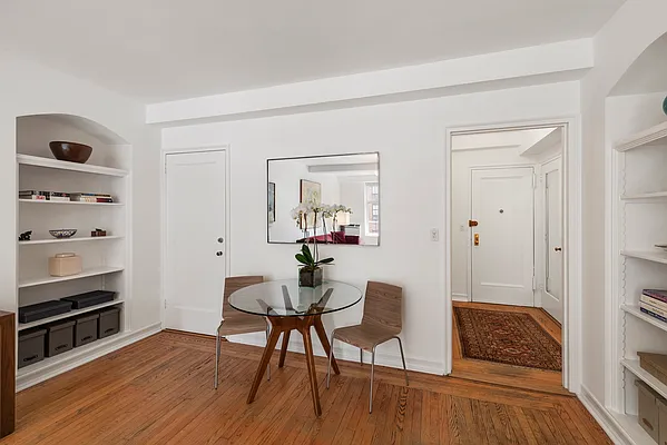 Sold by Compass | media 4