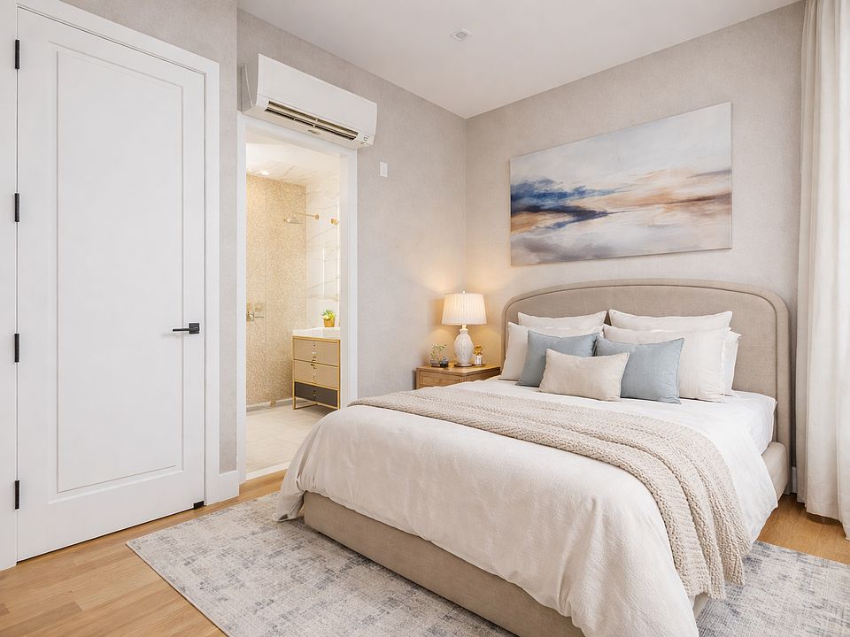 1st image of 329 Gates Ave #501