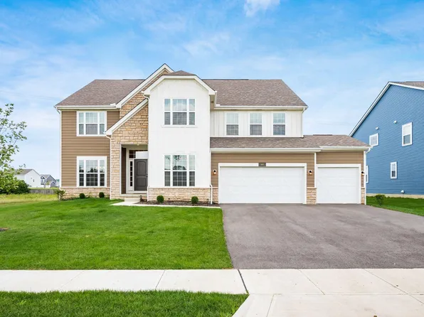 5881 Heather Ridge Dr, Delaware, OH 43015