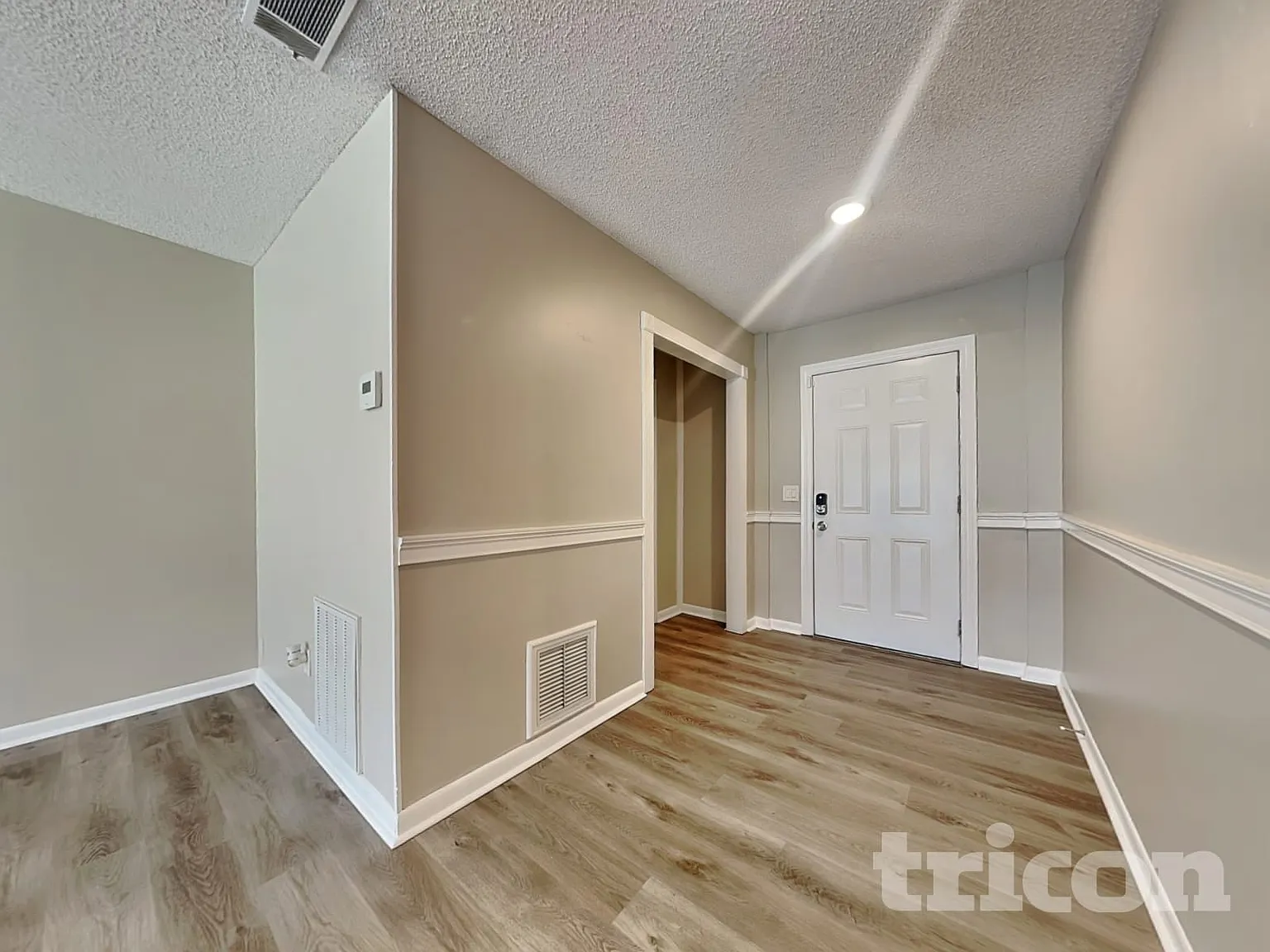 3106 King Phillip Way Seffner FL — Photo 2