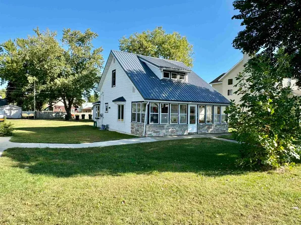 105 W Dubay St, Boscobel, WI 53805