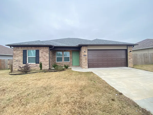 208 Magnolia Ct, Jacksonville, AR 72076
