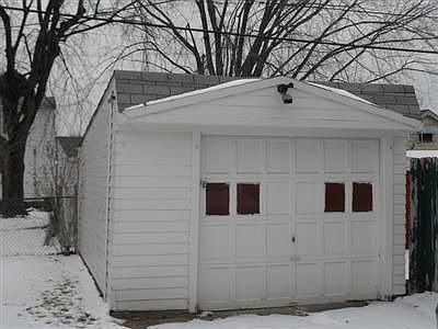 4th image of 13910 Wainstead Ave