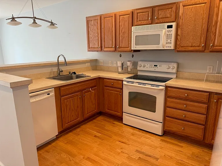 107 Clocktower Dr #207 — Photo 4
