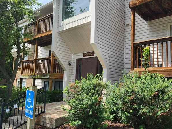 30022 W Twelve Mile Rd Unit 1, Farmington Hills, MI 48334