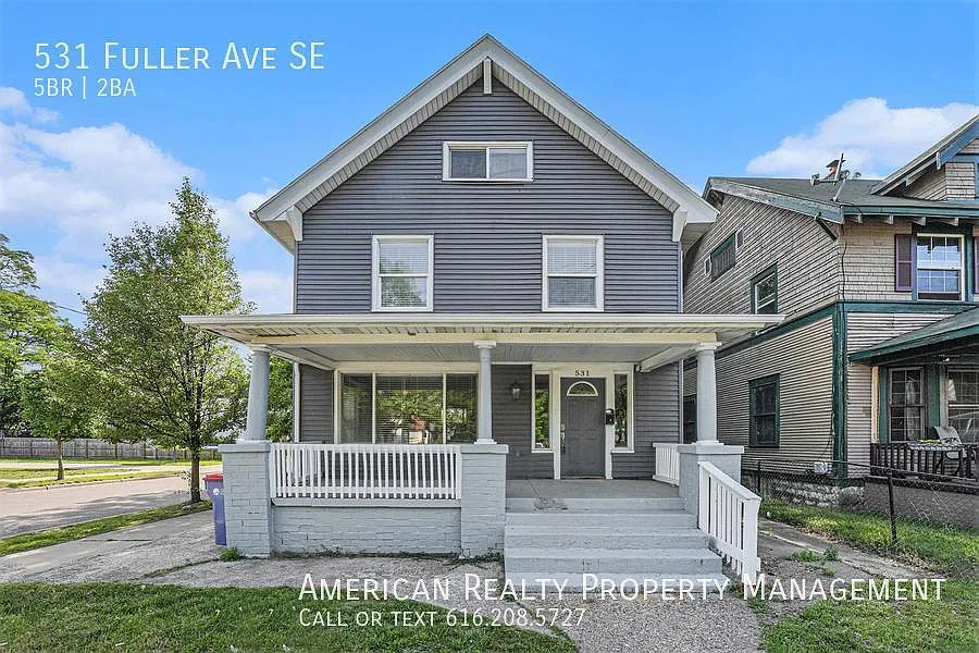 5 bed, 2058 sqft, $2,600 — Photo 1