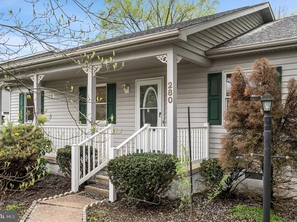 280 Beauregard Blvd, Charles Town, WV 25414