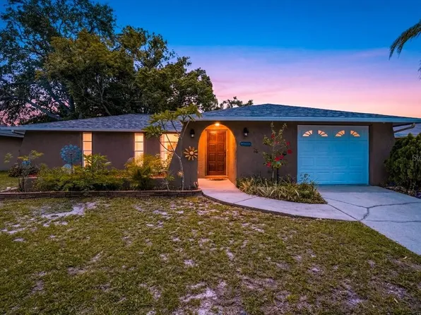 7406 Stone Rd, Port Richey, FL 34668