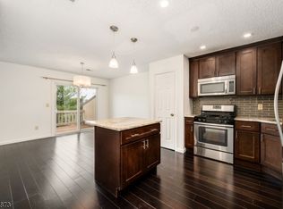 11 Colton Cir, West Orange, NJ 07052