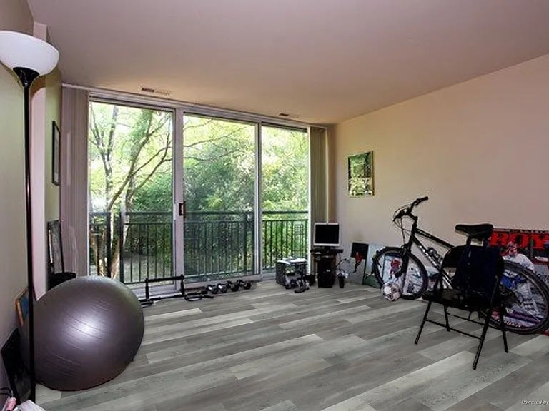 1833 Four Lakes Ave #2M — Photo 11