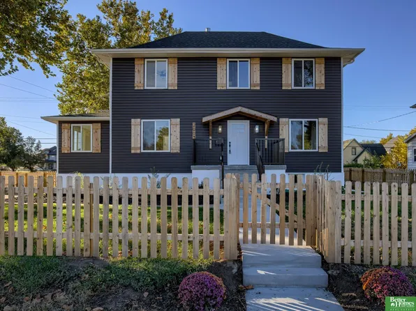 2003 Pinkney St, Omaha, NE 68110