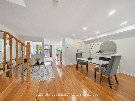 4th image of 56 White Cres
