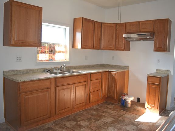 2nd image of 614 Park St