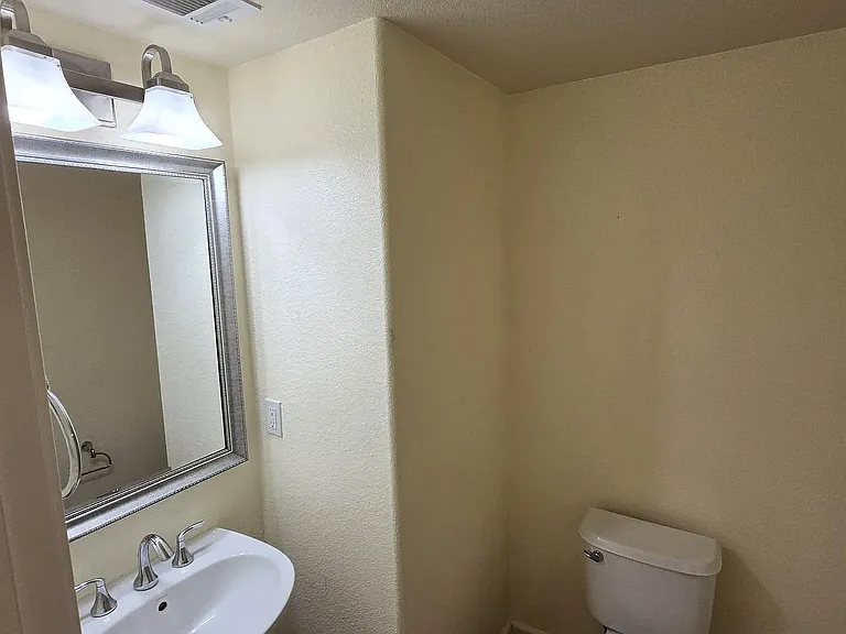 5066 Fioli Loop — Photo 24