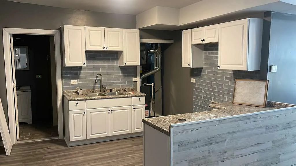 Building Photo - 346 N Laramie Ave #2