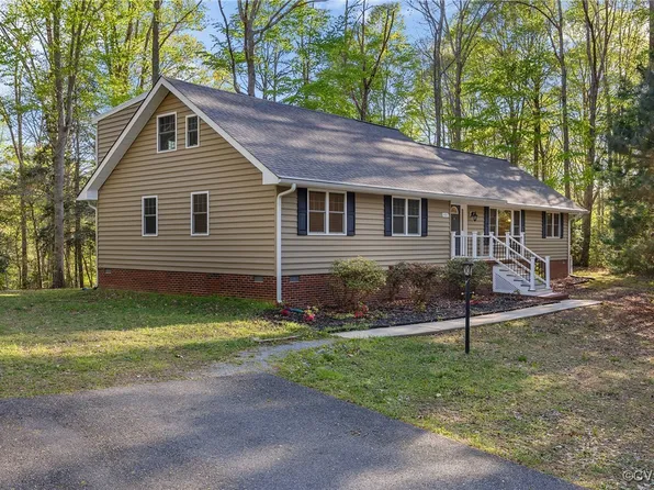 4001 Rochambeau Dr, Williamsburg, VA 23188