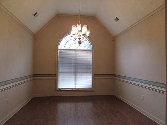 5th image of 3008 Guillory St