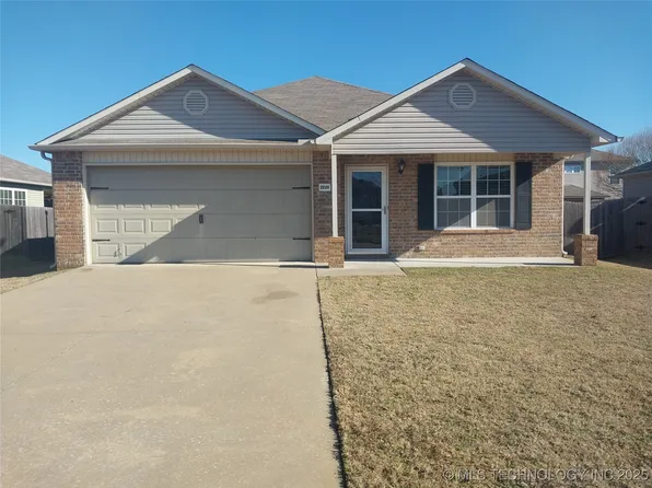 25105 S Brook Ln, Claremore, OK 74019