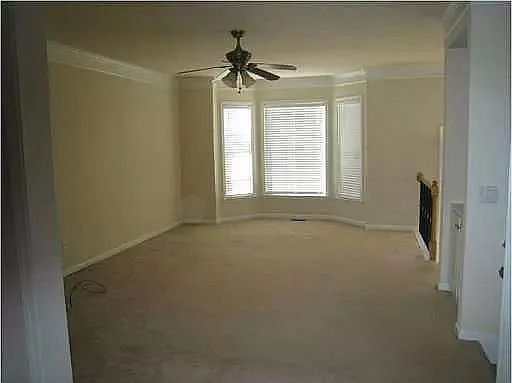 10836 Yorkwood St — Photo 2