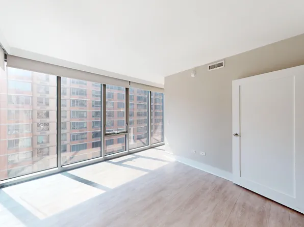 237 East 34th Street image 8 of 29