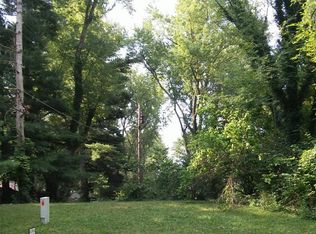 1018 Vineland Ave, Saint Joseph, MI 49085