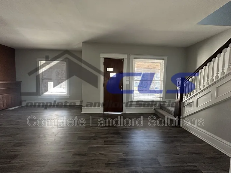 2206 N 11th St — Photo 3