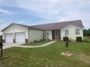 5277 College St, Morrisville, MO 65710