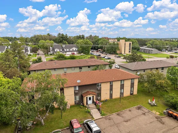 14820 57th St N APT B1, Stillwater, MN 55082