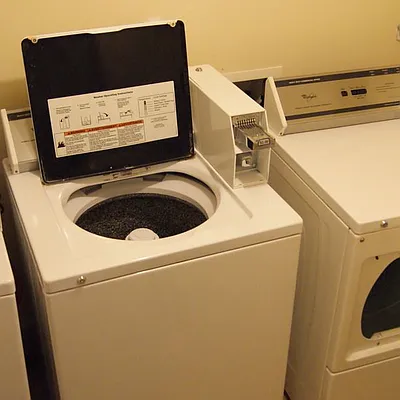 Rented by Nooklyn NYC LLC | media 17