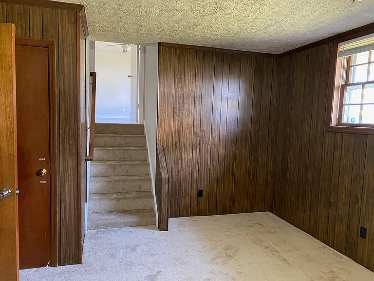 715 Scott Dr — Photo 12