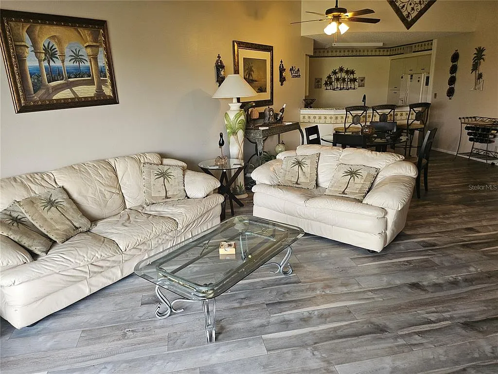 2 bed, 2.0 bath, 1140 sqft, $2,250 — Photo 3