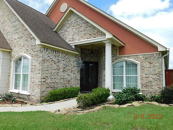 2nd image of 6590 Pointe Park Dr