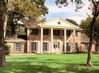 10718 Deerwood Rd, Houston, TX 77042