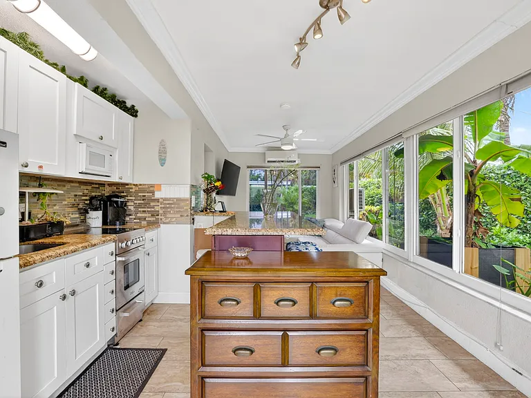 3207 Marine Dr #D — Photo 5