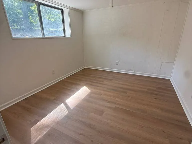 480 Evergreen Dr — Photo 11