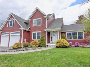 52 Pinnacle Dr, Auburn, ME 04210
