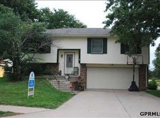 15312 Monroe Cir, Omaha, NE 68137