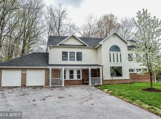 5800 Atteentee Rd, Springfield, VA 22150