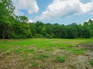 Featherstone Rd, Stewart, OH 45778