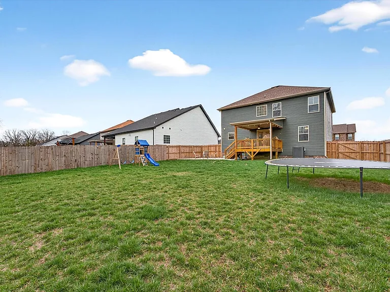 2361 Bridgeport Way — Photo 32