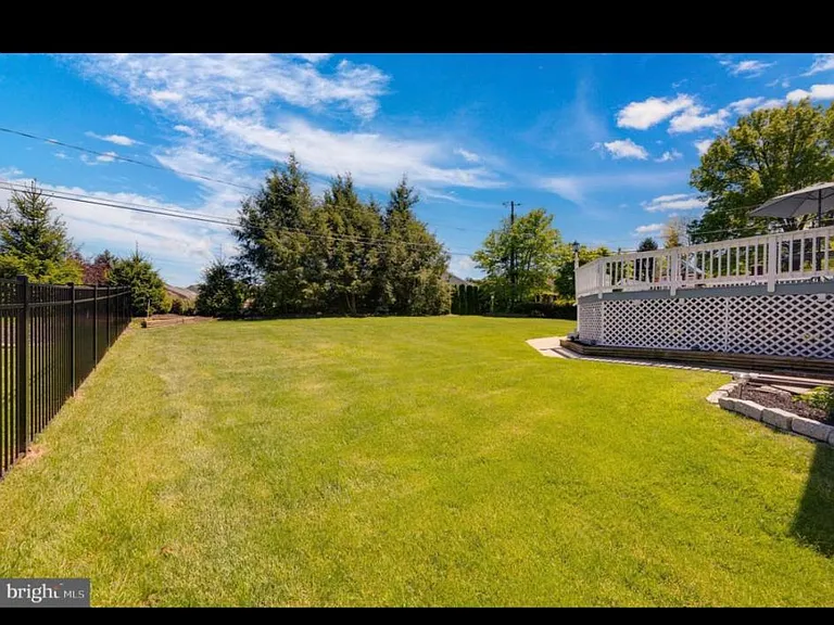 10 Cherrywood Rd — Photo 46