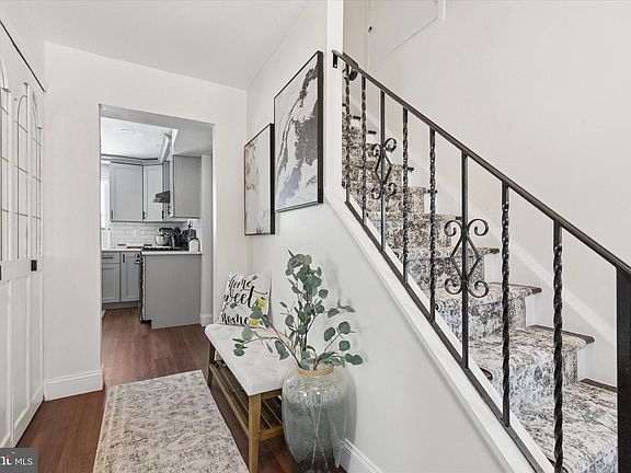 5th image of 233 Sharpless Rd