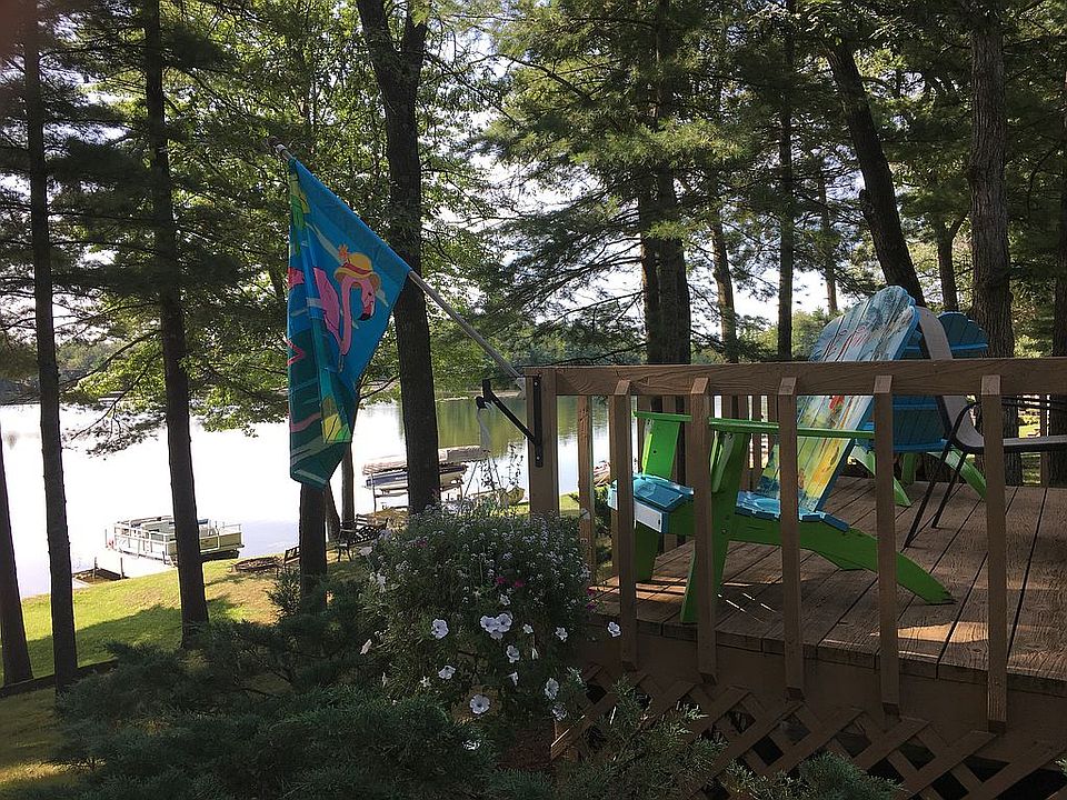 2nd image of 2963 Island Lake Dr