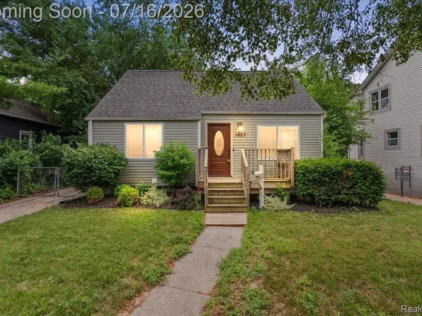 1657 W Troy St, Ferndale, MI 48220