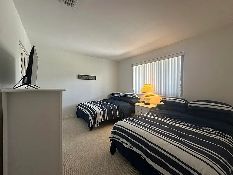 305 Club Dr — Photo 10