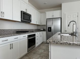 512 Marathon Dr, Oakley, CA 94561