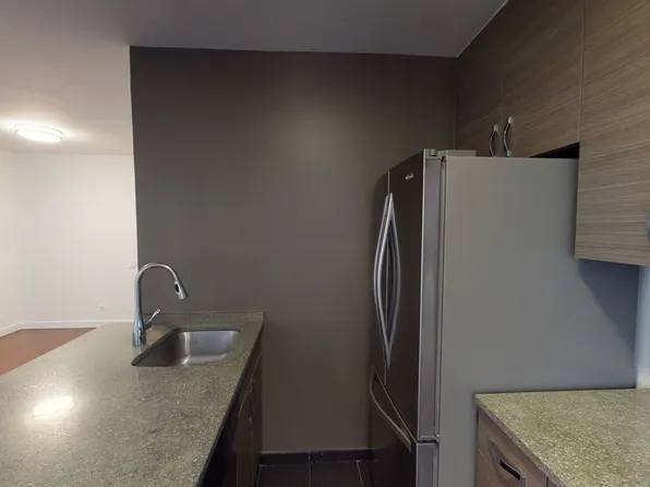 401 East 34th Street image 3 of 9