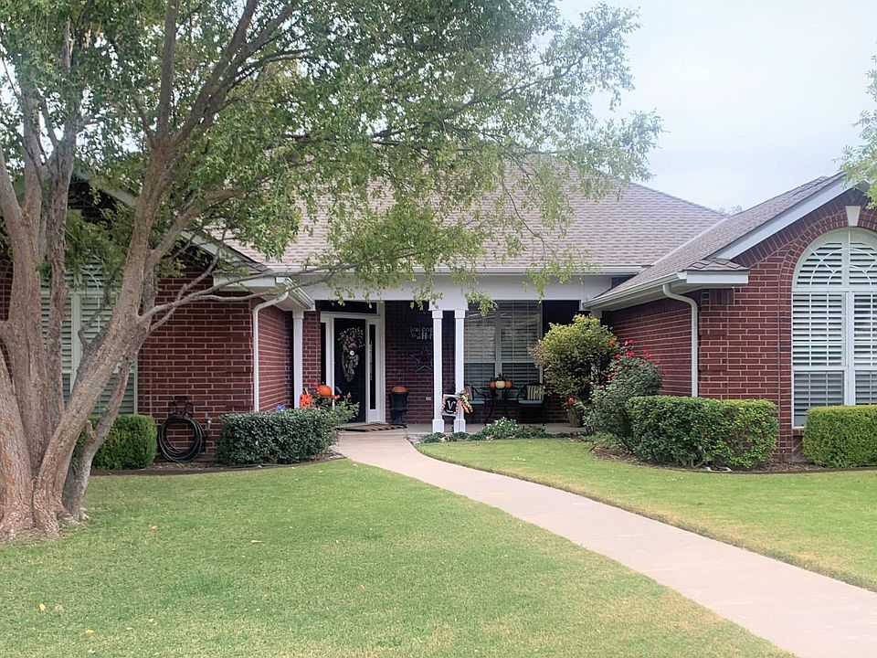 1st image of 29 Tiffany Ln