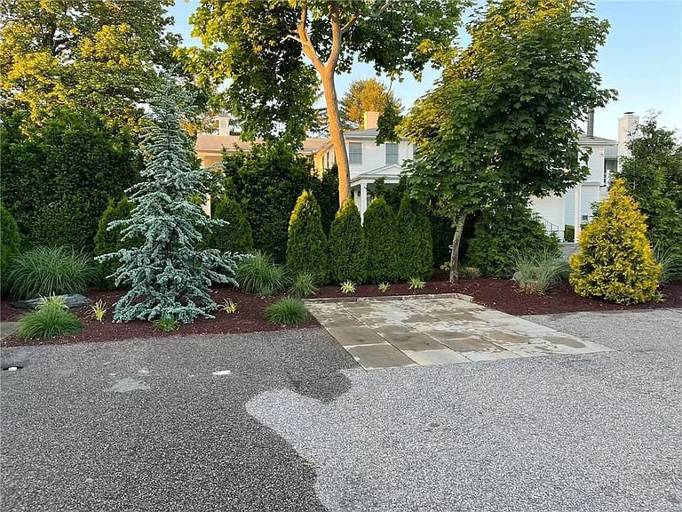 850 Main St #1 — Photo 4